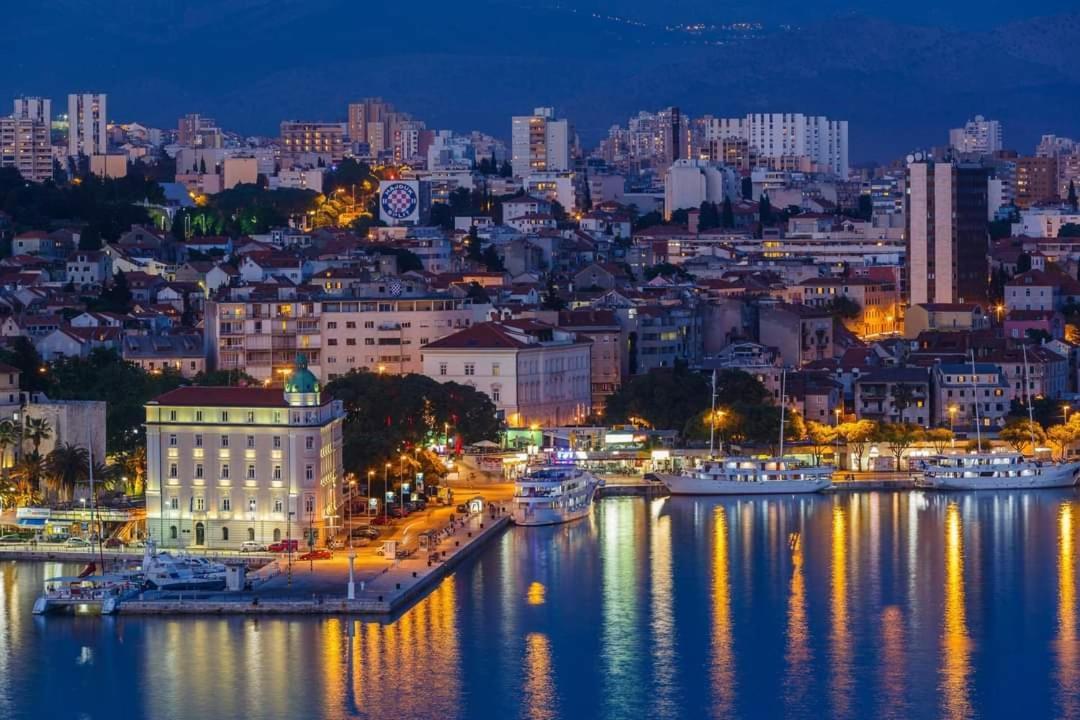 Apartments Lux Lariva, Center Of Split Exterior photo